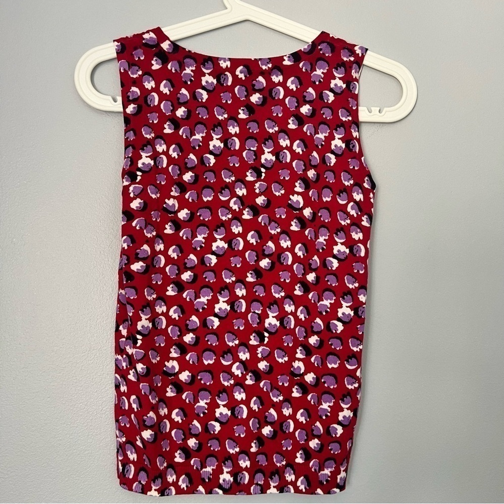 Talbots Women's Red White Lavender Floral Knit Scoop Neck Tank Top Size S - Picture 3 of 5
